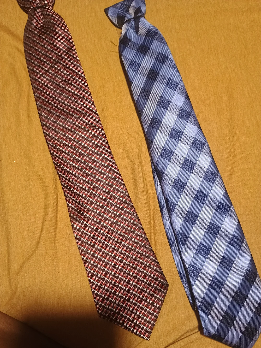 Bespoke Men's Tie in Red Pattern